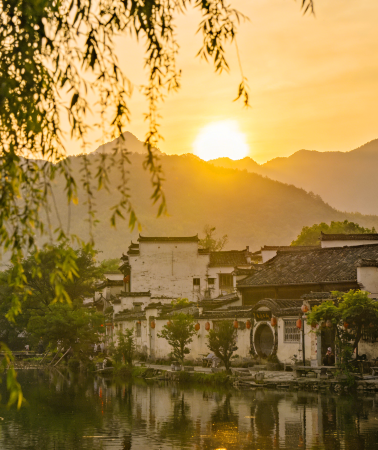 4日3晚 • 徽州古城＋宏村景區＋齊雲山景區＋西溪南古村落 飽覽徽州民俗風采·徽韻人文深度遊