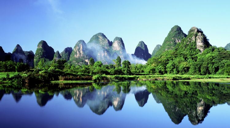 3-Day Guilin Essence Landscapes Private Tour· Li River,  West Street, Reed Flute Cave and Elephant Trunk Hill