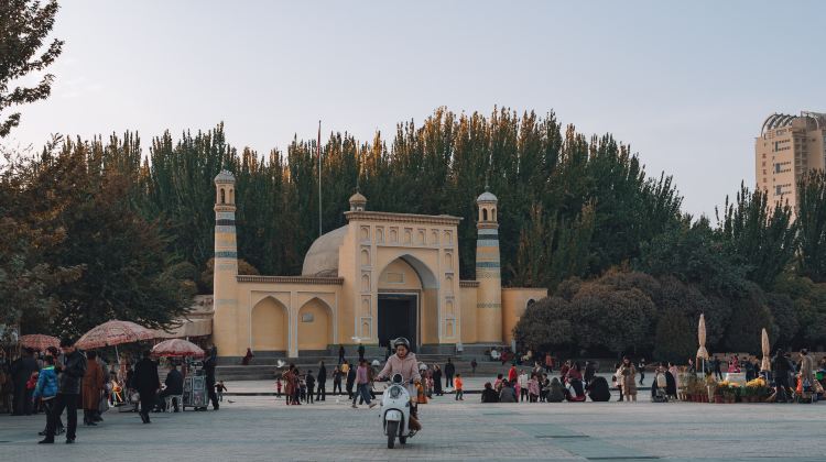 10-day 9-night · Private Tour · Xinjiang + Urumqi + Southern Xinjiang + Kashgar + Pamirs Plateau