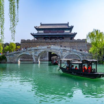 泰州+凤城河梅园+凤城河望海楼+凤城河风景区+古光孝寺+梅兰芳纪念馆2日1晚私家团