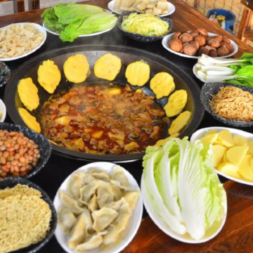 沈阳+盘锦+丹东+长白山8日7晚私家团