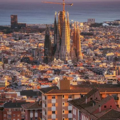 西班牙马德里+巴塞罗那+塞维利亚8日7晚拼小团