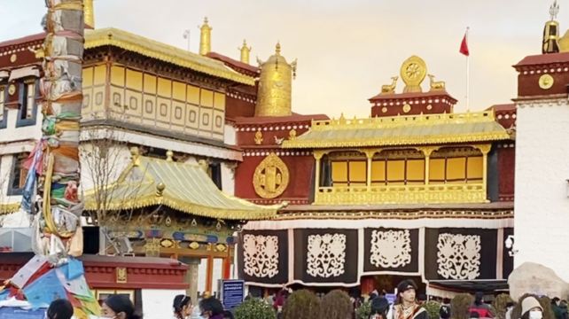 4 Days Tibet Essential Small Group Tour· Lhasa | Potala Palace | Barkhor Street | Scriptural Debate Of Sera Monastery 