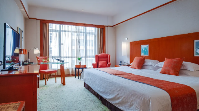 4-Day Adventure Zhangjiajie Group Tour·National Park Wonders & Glass Bridge Thrill