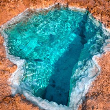 亚历山大灯塔+凯特贝城堡+阿吉巴海滩+Sea eye   +Cleopatra Beach+Shali Fortress+Gebel al-Mawta+Amon Temple+Cleopatra's Pool+Salt Lakes+亚历山大图书馆4日3晚跟团游·中文导游 专车包团