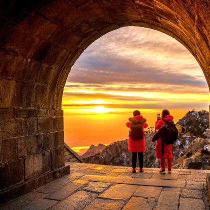 山东泰安+泰山风景区3日2晚跟团游
