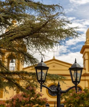 5D4N • Saver Combo: Cafayate, Humahuaca, Transfer and Free Walking Tour
