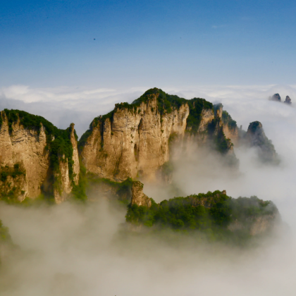 皇城相府+王莽岭风景区+锡崖沟挂壁公路+太行山大峡谷+云丘山冰洞群+平遥古城+云冈石窟+五台山+太原8日7晚跟团游