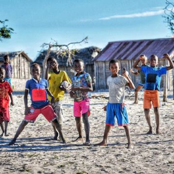 马达加斯加9日7晚私家团