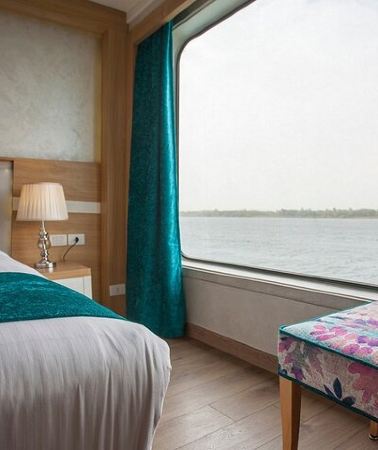 4D3N • 3 Night Nile Cruise from Luxor to Aswan with Sunrise Hot Air Balloon Ride