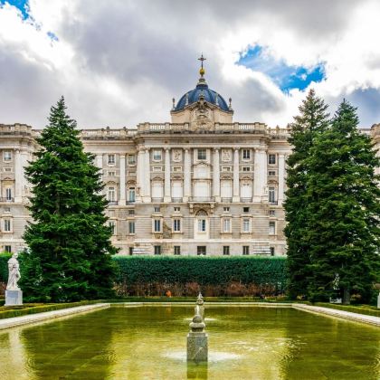 西班牙+安道尔+葡萄牙+滨海托萨11日10晚私家团