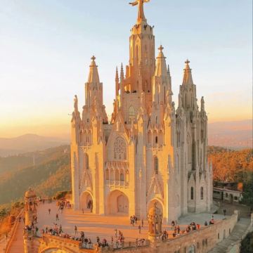 西班牙马德里+塞哥维亚+毕尔巴鄂+布尔戈斯+萨拉曼卡+托莱多+昆卡5日4晚拼小团