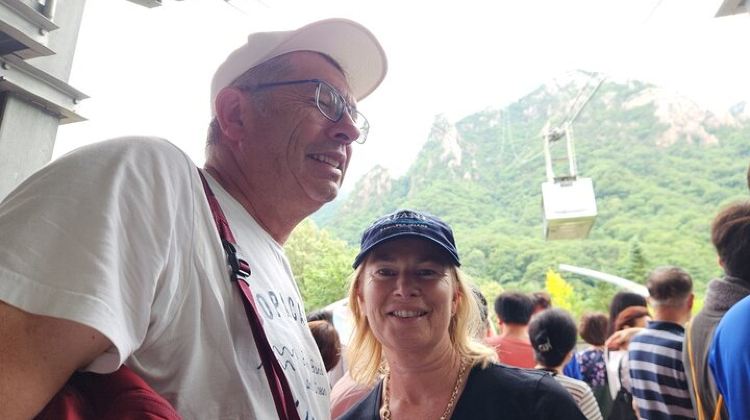 2-Day 2-Day Hike through the Scenic Valleys of Mt. Seoraksan from Seoul