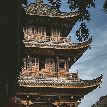 成都大熊猫繁育研究基地+剑门关+阆中古城+三星堆博物馆4日3晚私家团