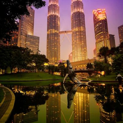 亚庇+吉隆坡+关丹+环滩岛+孟河红树林+马里马里民族风俗文化村+黑风洞+珍拉丁湾8日7晚拼小团