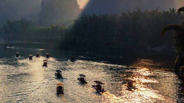 5-Day Guilin & Yangshuo Discovery Private Tour·Li River, Yulong River Bamboo Raft, Longji Rice Terraces and Elephant Trunk Hill