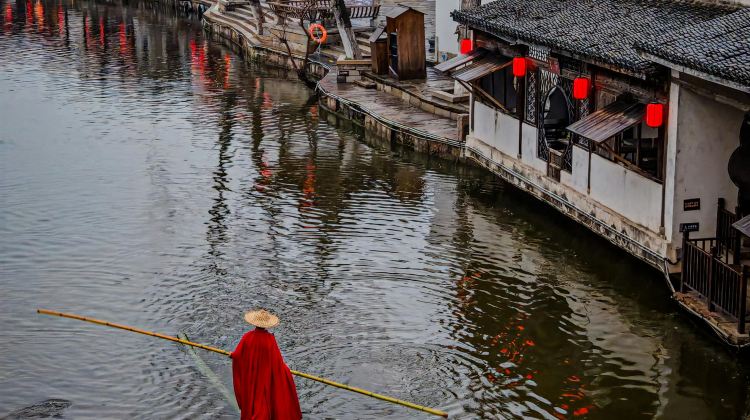 7-Day Shanghai, Hangzhou, Suzhou, Wuzhen with English-speaking tour guide