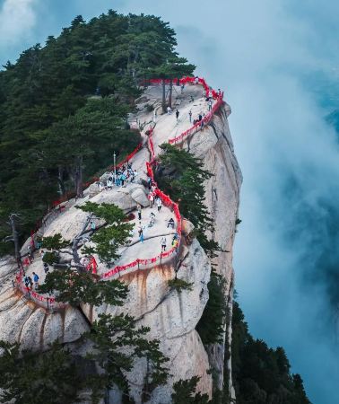 8D7N • Emperor Qinshihuang's Mausoleum Site Museum + Hukou Waterfall tourist area of the Yellow River + The Wave Valley Scenic Area