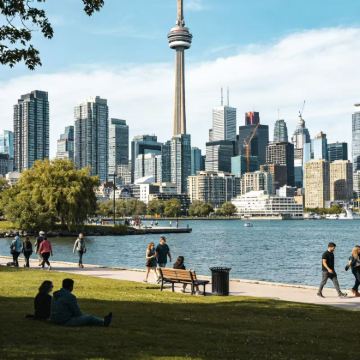 加拿大多伦多+渥太华+魁北克城+蒙特利尔+金斯顿+尼亚加拉瀑布8日6晚私家团