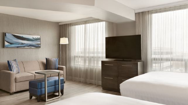 6-Day Canada Quebec City, Montreal & Niagara Falls Tour·Whale Watching, Fort Henry & Indigenous Cultural Experience | Airport Pickup and Fairmont 5-Star Stay