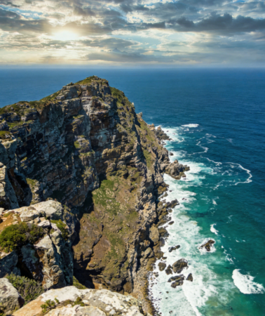 7D6N • Enjoy an in-depth tour of Table Mountain, Cape Point and Aquila Private Game Reserve in South Africa