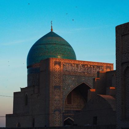 哈萨克斯坦+乌兹别克斯坦9日跟团游