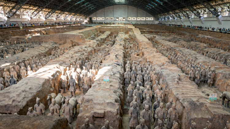 5D4N · Group Tours · Xi'an + Terracotta Army + Xi'an City Wall + Big Wild Goose Pagoda , mold your own clay warrior and step into the grandeur of Tang-era court life and Chang’an streets.