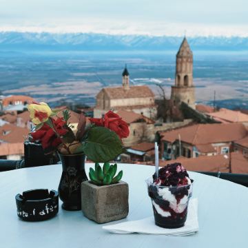 格鲁吉亚第比利斯+卡兹贝吉+阿塞拜疆巴库7日6晚自由行