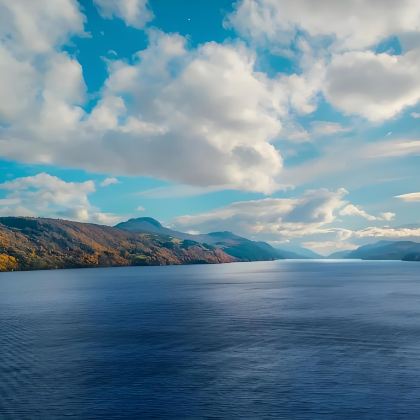 英国爱丁堡+内斯湖+苏格兰高地+苏格兰裙岩悬崖4日3晚私家团