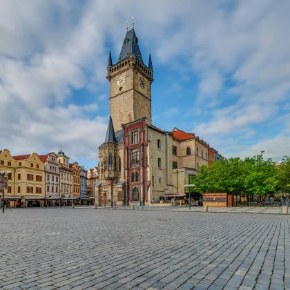 捷克布拉格+布达佩斯+维也纳+萨尔茨堡+美泉宫12日11晚拼小团