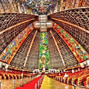 巴西里约热内卢糖面包山+伊瓜苏国家公园(巴西)+贝洛奥里藏特自由广场11日10晚私家团