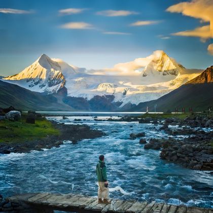 稻城亚丁+冷嘎措+四姑娘山景区+鱼子西+新都桥7日6晚私家团