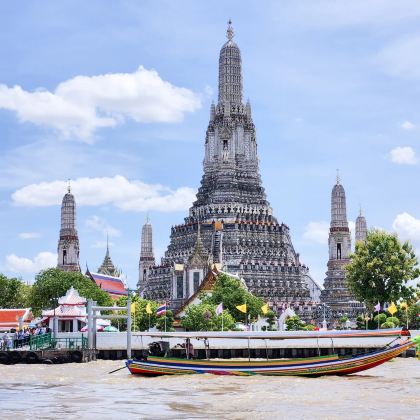 泰国曼谷+老挝琅勃拉邦+万荣+万象10日9晚私家团