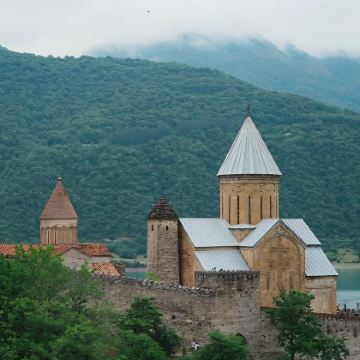 阿塞拜疆+格鲁吉亚+亚美尼亚10日9晚私家团
