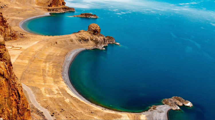 8D7N · Group Tours · China + Tibet + Lhasa + Potala Palace +Yamdrok Lake + Shigatse + Everest Base Camp + Gyatso + Lhakhang + Ula Pass + Princess Wen's Evening Party + Namtso Lake