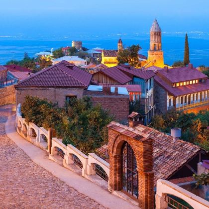 阿塞拜疆+格鲁吉亚+亚美尼亚12日10晚跟团游