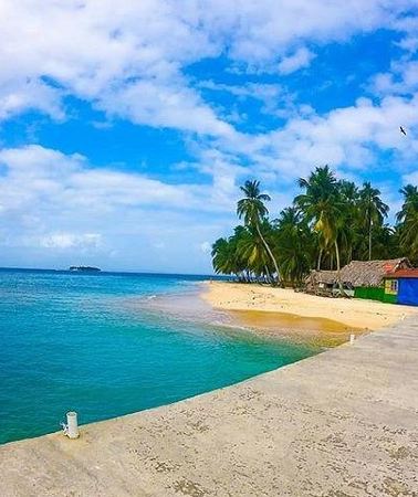 2D1N • San Blas Islands Private Cabin –2-Day Isla Aroma & Island Hopping