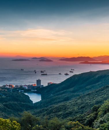 4日3晚 • 香港＋昂坪 ｜ 打卡網紅地標與老街風情｜ 輕鬆慢遊不趕路