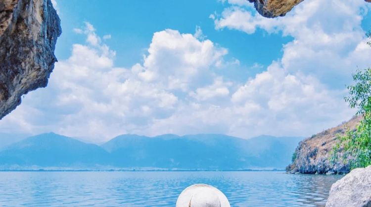 6-Day Dali City + Lijiang: Natural Spring + Dragon Palace + the Dream Land Afternoon Tea + Secret of Shaxi Ancient Town