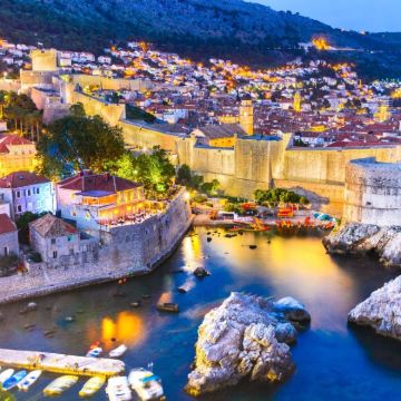 匈牙利+塞尔维亚+克罗地亚+波黑8日7晚跟团游