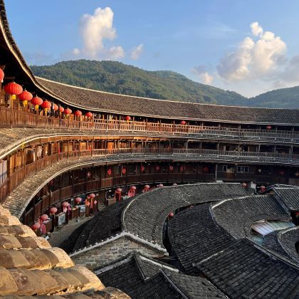 福建土楼永定景区+云水谣景区+田螺坑土楼群2日1晚私家团