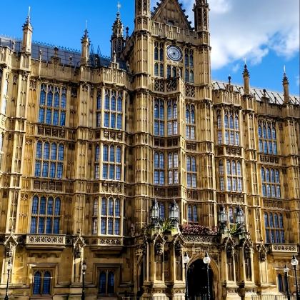 英国伦敦+爱丁堡+约克肉铺街+英国湖区国家公园+伯明翰+巴斯+温莎城堡+皇家新月楼9日8晚拼小团