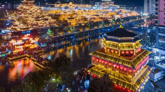 恩施土家族苗族自治州、恩施+3