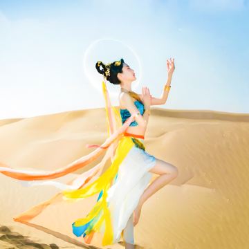 青海湖景区+茶卡盐湖+敦煌+莫高窟+张掖6日5晚拼小团