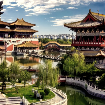 清明上河园+万岁山武侠城+汴梁小宋城2日跟团游