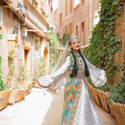 新疆南疆+库尔勒+喀什市7日6晚私家团