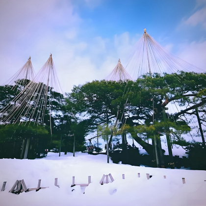 日本名古屋+高山市+松本市+长野市+下吕温泉+白川乡+兼六园+新穗高缆车+户隐神社+云场池8日7晚拼小团