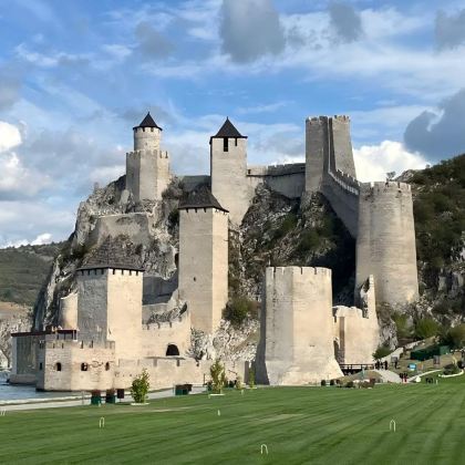 塞尔维亚+波黑+黑山7日6晚自由行