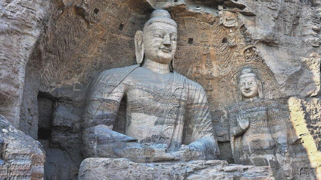 大同+云冈石窟+恒山+悬空寺+华严寺2日跟团游·精华大同+20人团 古窟古寺名山 + 云冈石窟赏北魏王朝风韵 + 奇观+悬空寺 + 华严寺梦回辽金盛景 + 登北岳恒山含索道 + 1晚4钻酒店+2顿风味午餐+24H接送