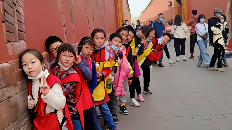 历史人文·北京5日亲子营·【京彩童年】之【寻味北京】·北京土著研学老师带队+故宫研学+胡同CityWalk+颐和园泛舟+入住指定五星酒店昆仑饭店·历史人文·北京5日亲子营·【京彩童年】之【寻味北京】·北京土著研学老师带队+故宫研学+胡同CityWalk+颐和园泛舟+入住指定五星酒店昆仑饭店